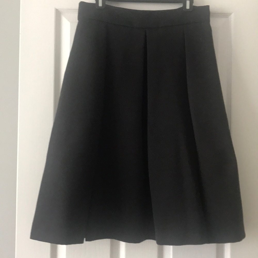 Dressy black full skirt with pockets